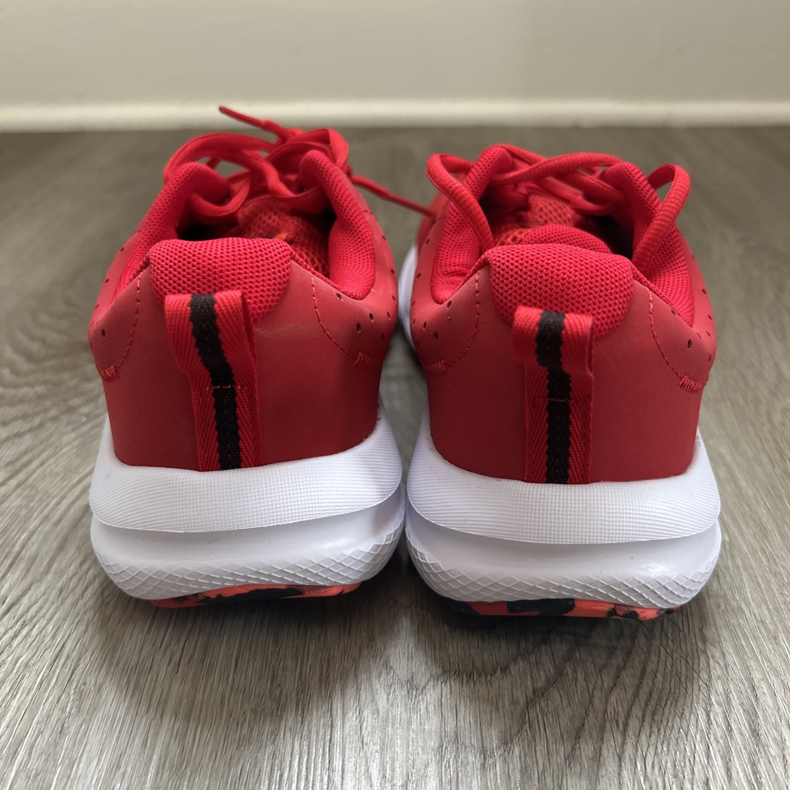 Under Armour Charged Assert 10 Mens 8.5 Running Shoes Red Sneakers 3026175-600