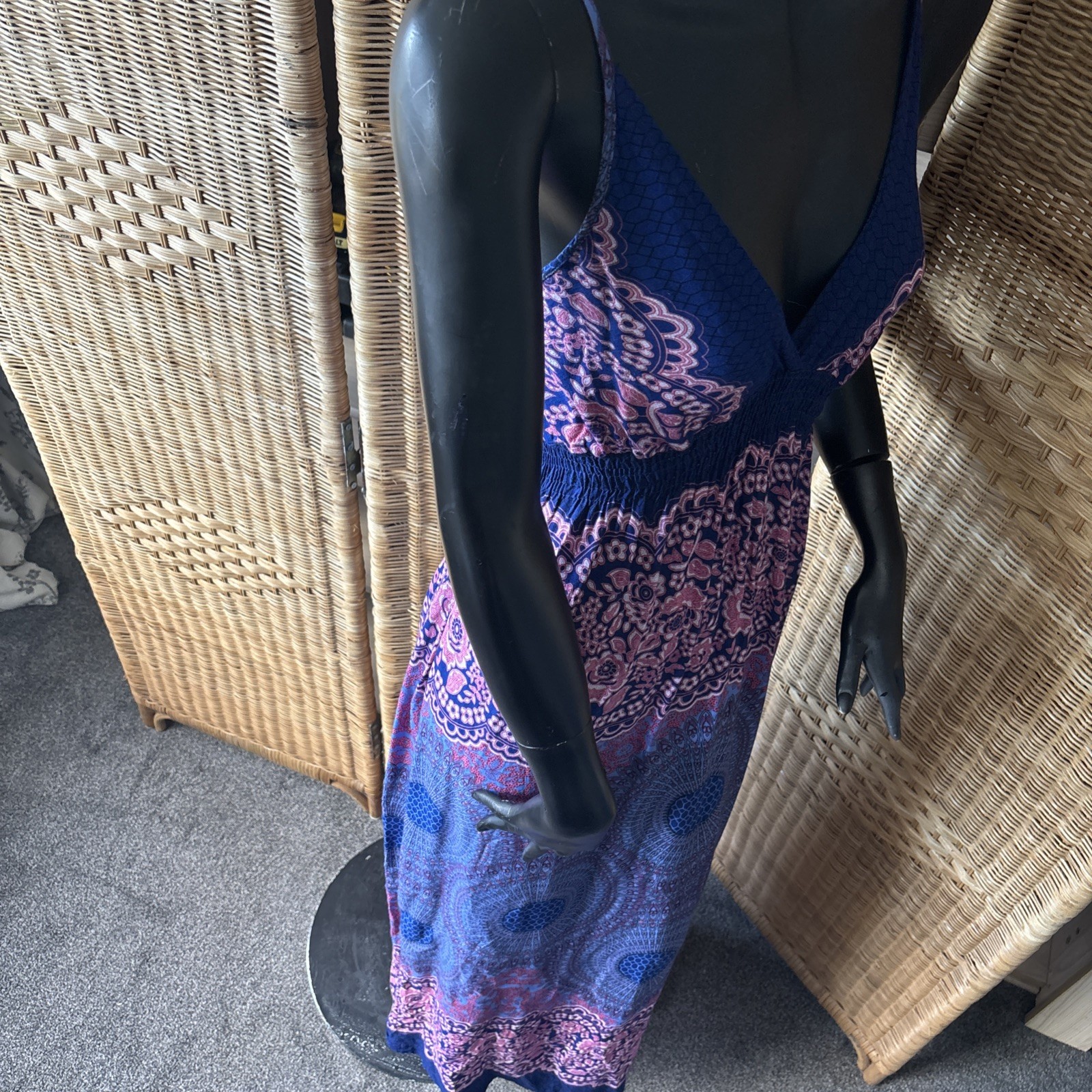 Made In Thailand spaghetti strap low neck rayon maxi dress Size S