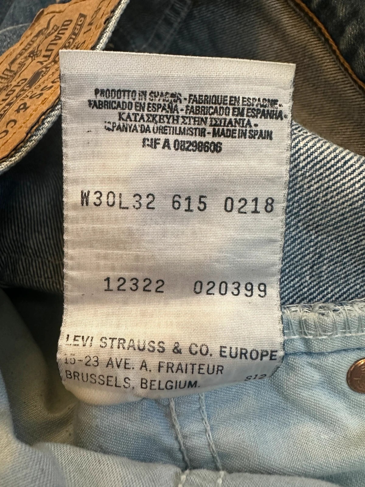 Vintage Levi’s 615 Orange Tab Jeans 29×32 Made in Spain 1999