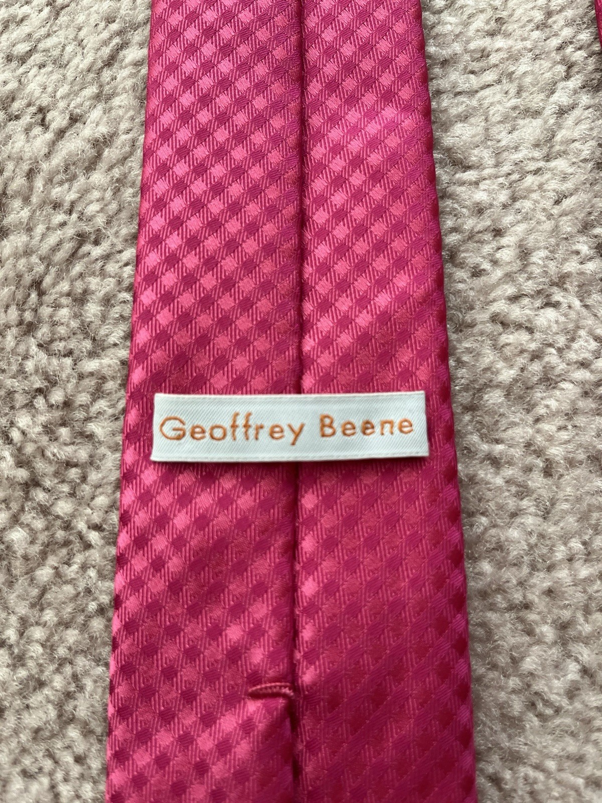Geoffrey Beene Men’s Polyester Tie Hot Pink, Solid, 58×3.25 Inches