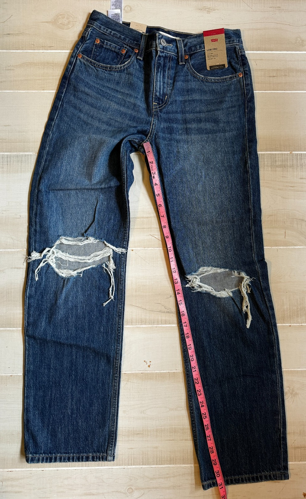 Levi’s Low Pro Straight leg distressed denim jeans size 27 women’s 31″ ins nwt