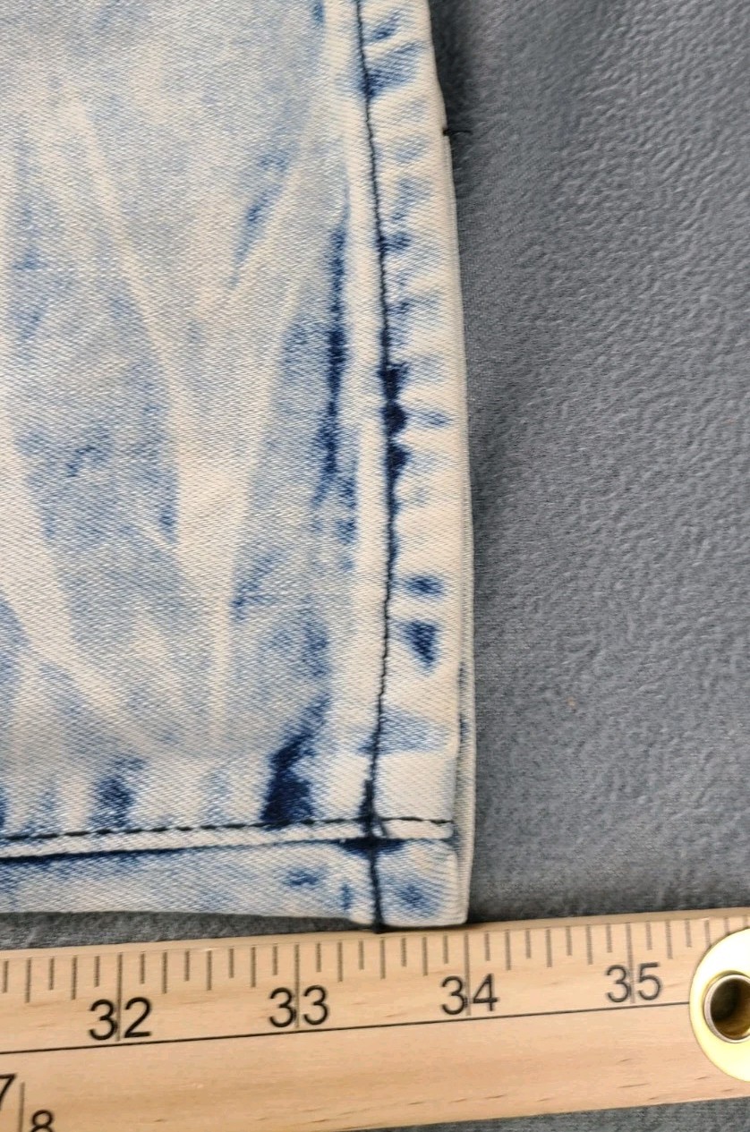 Rue 21 Premium Men’sBlue Design Patch Distressed Jeans Skinny Fit Jean 34×34 NWT