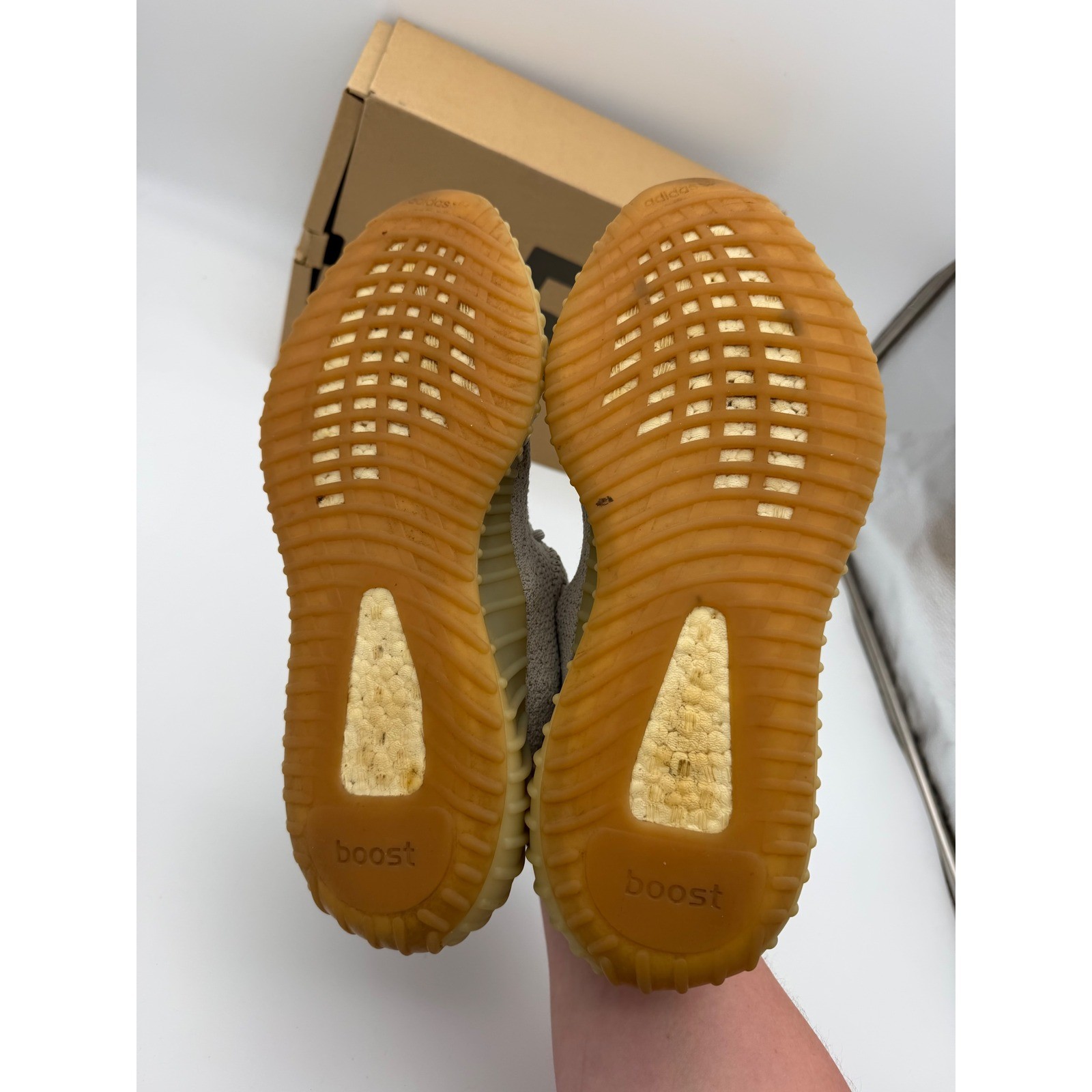 Adidas Yeezy Boost 350 V2 Sesame Grey Gum F99710 Mens Size 10 OG Box