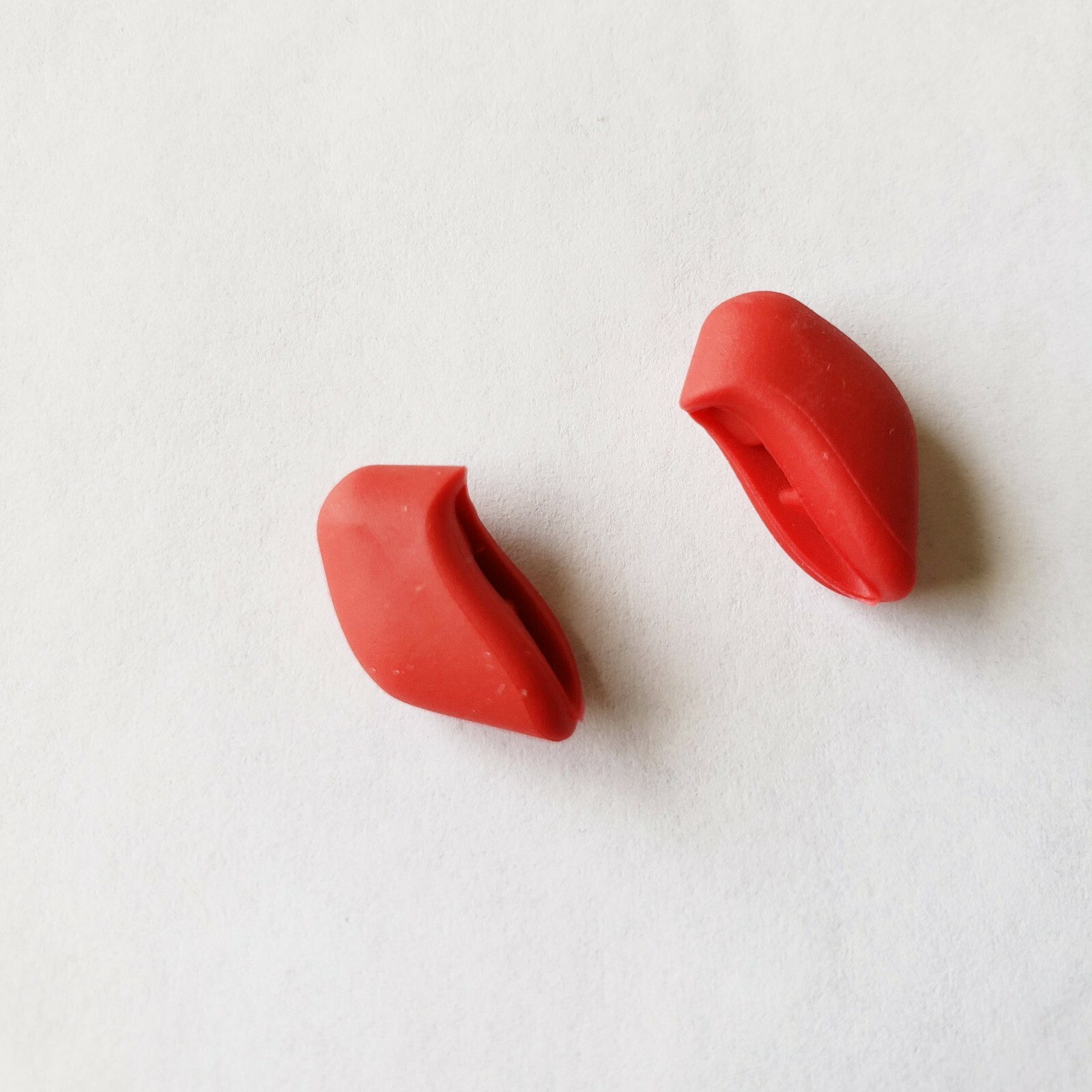 Oakley Flak 2.0 Asia Fit Red Replacement Nose Pads Pieces Authentic AF Large