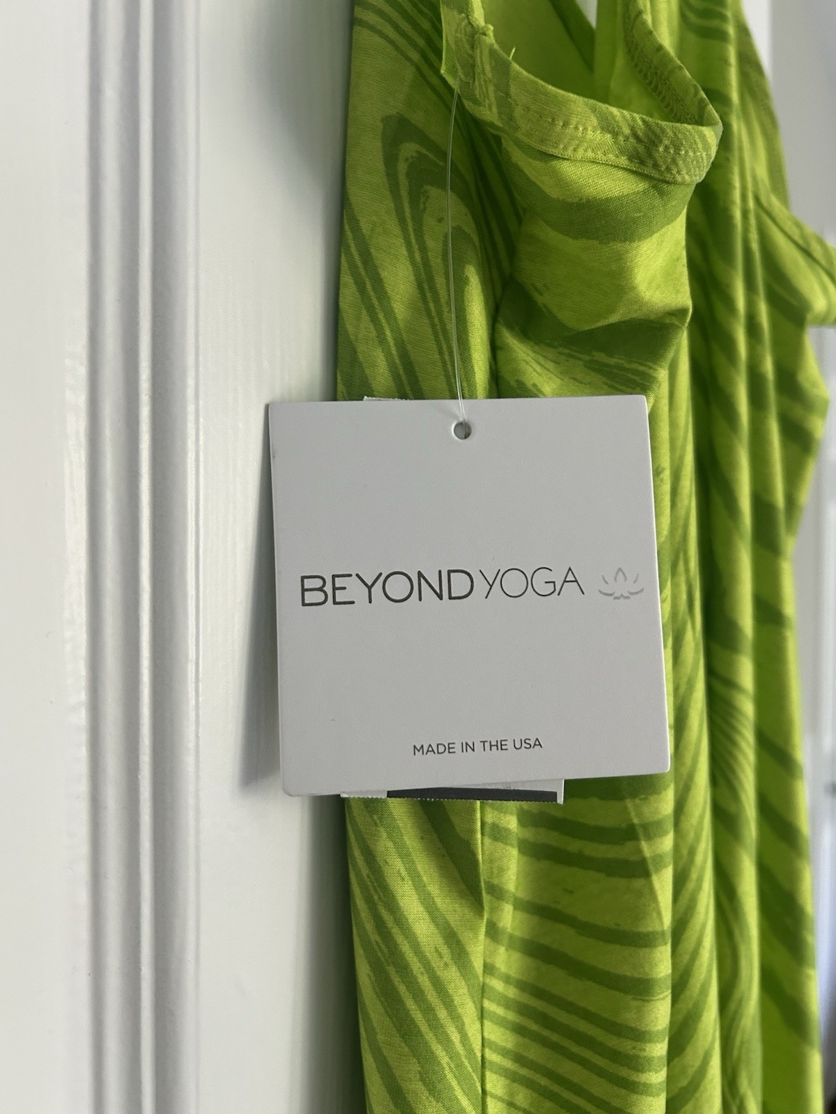 Beyond Yoga Green Marbled Racerback Spaghetti Strap Dress – Size S; NWT