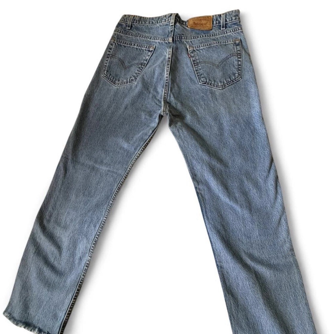 Levi’s Men’s 505 Series Blue Denim Jeans Straight Fit Mid Rise Distressed