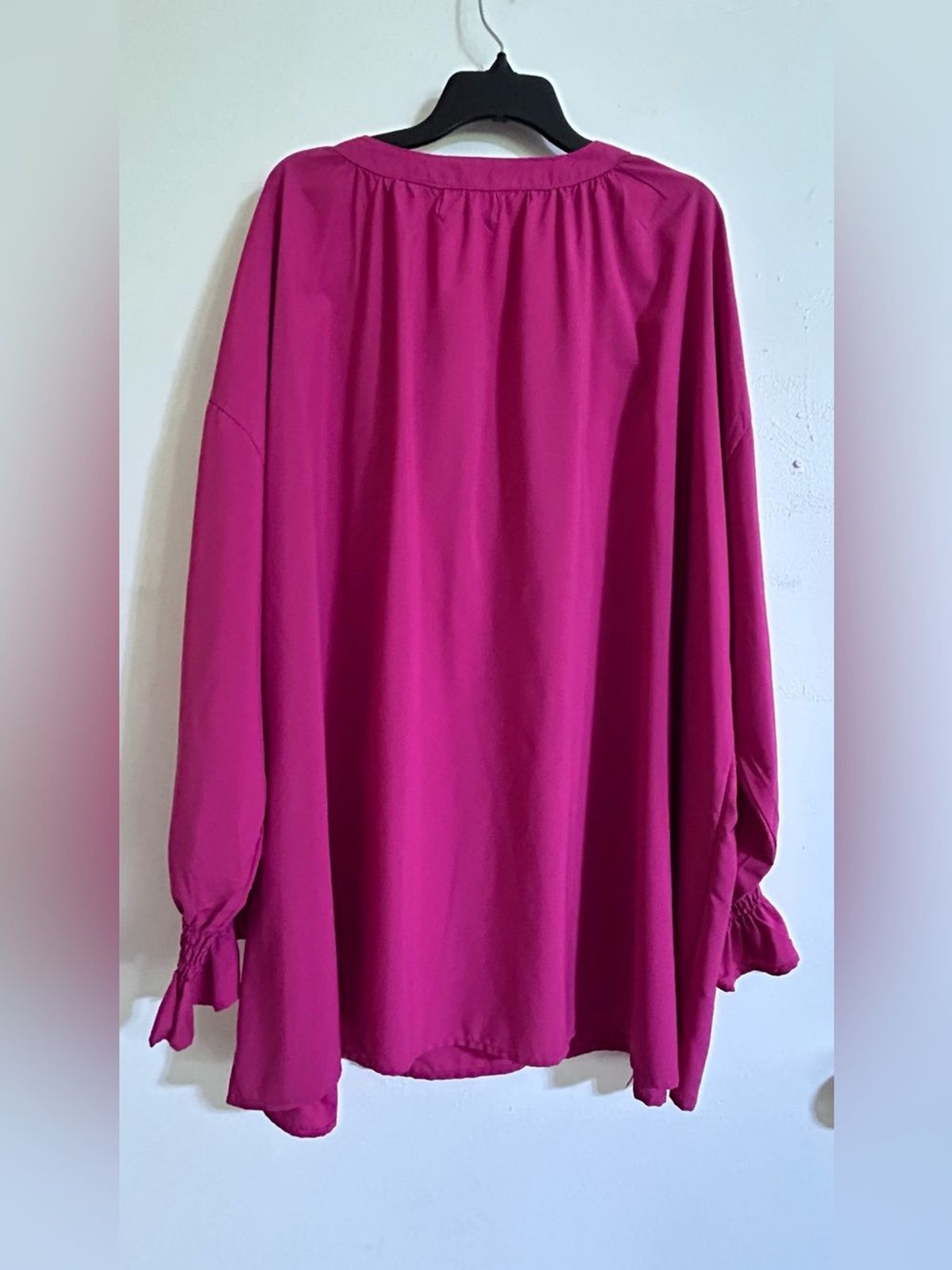 Paisley Vine 2X Fuchsia Long Sleeve Tunic Blouse V Neck Smocked Ruffle Cuff GUC