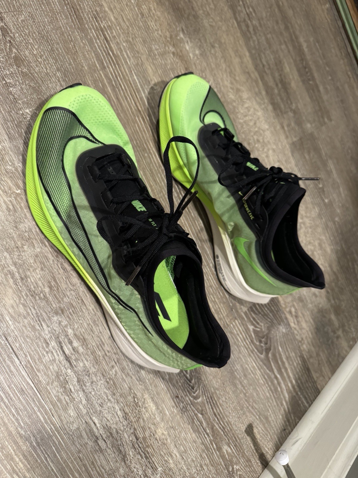 Nike Zoom Fly 3 Neon Green Men’s Size 12 Running Shoes Good Quality