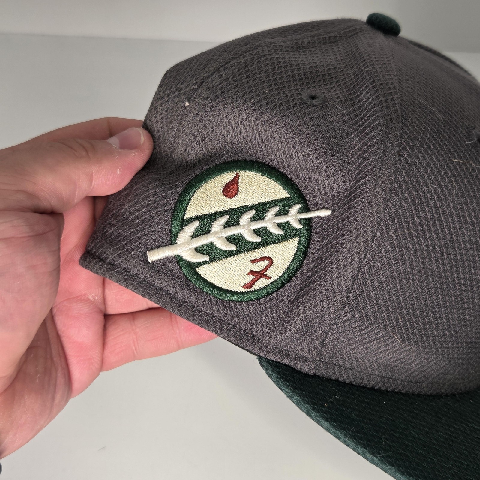 Star Wars Hat Mens Gray 59FIFTY New Era Fitted Cap Size 8 Mandalorian Boba Fett
