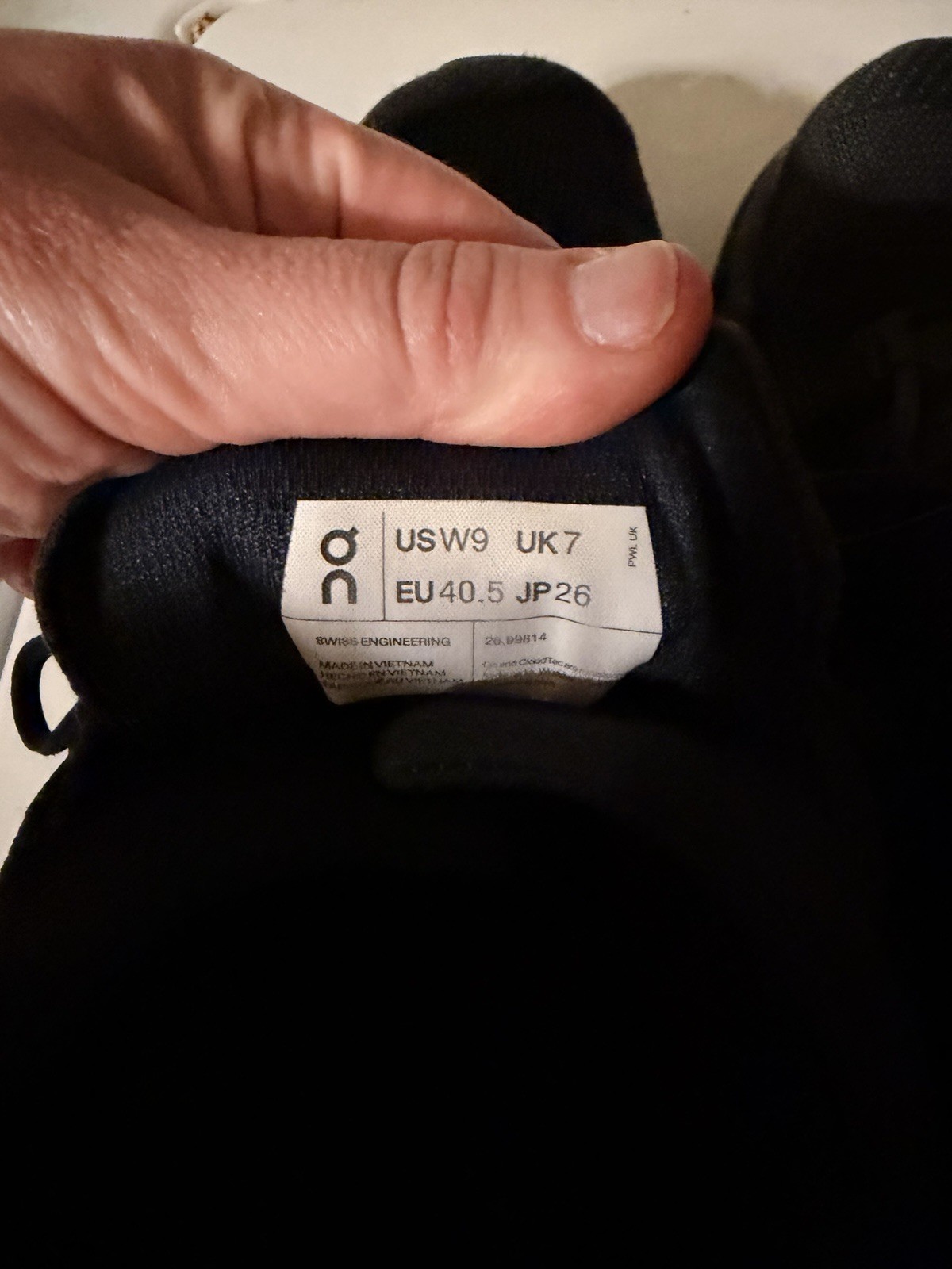 On Cloud Nova Black Running Shoes Women’s Size 9 US 39 EU