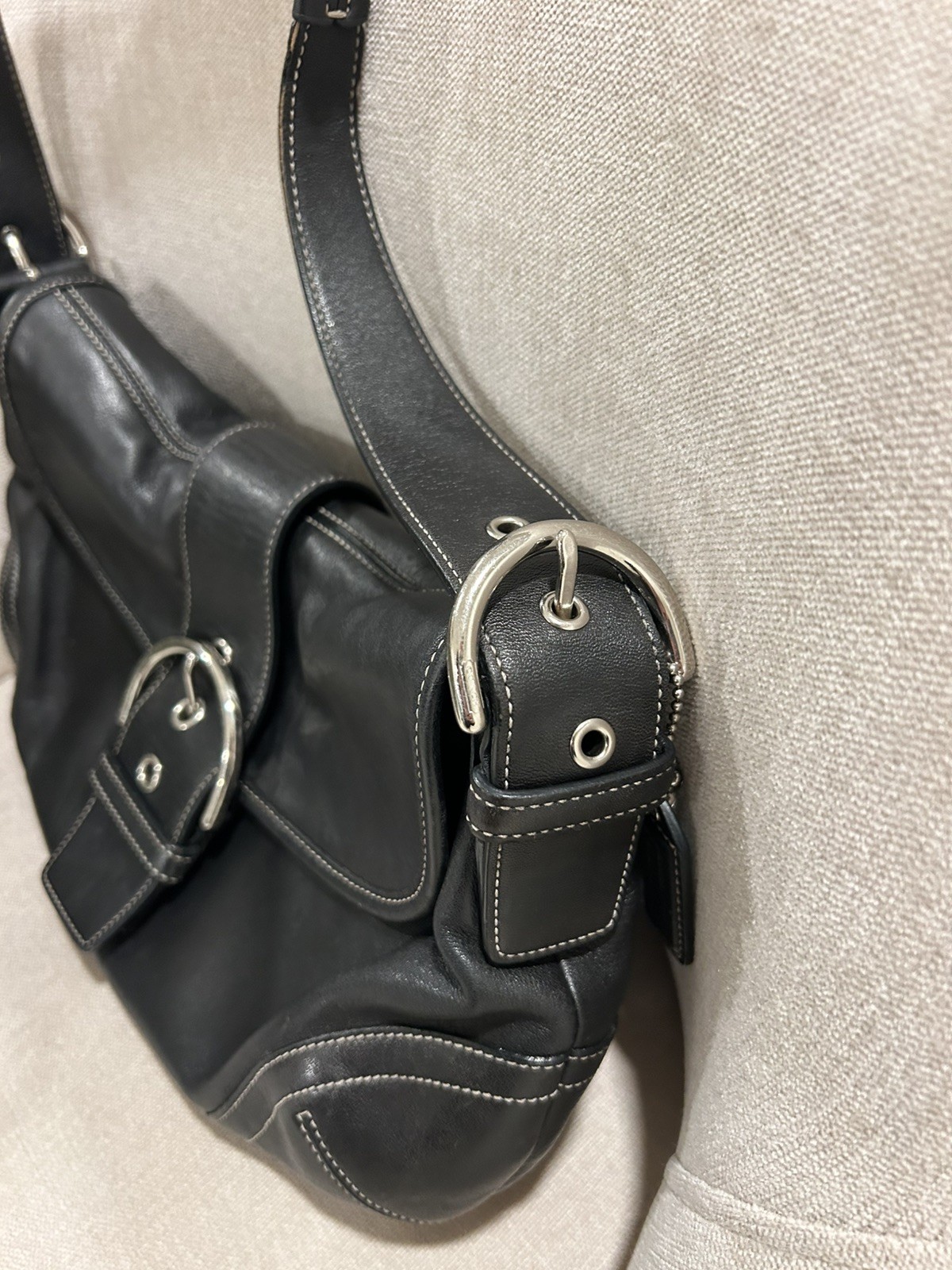 Vintage Coach Soho 9248 Black Leather Flap Shoulder Bag Buckle Y2K 2004