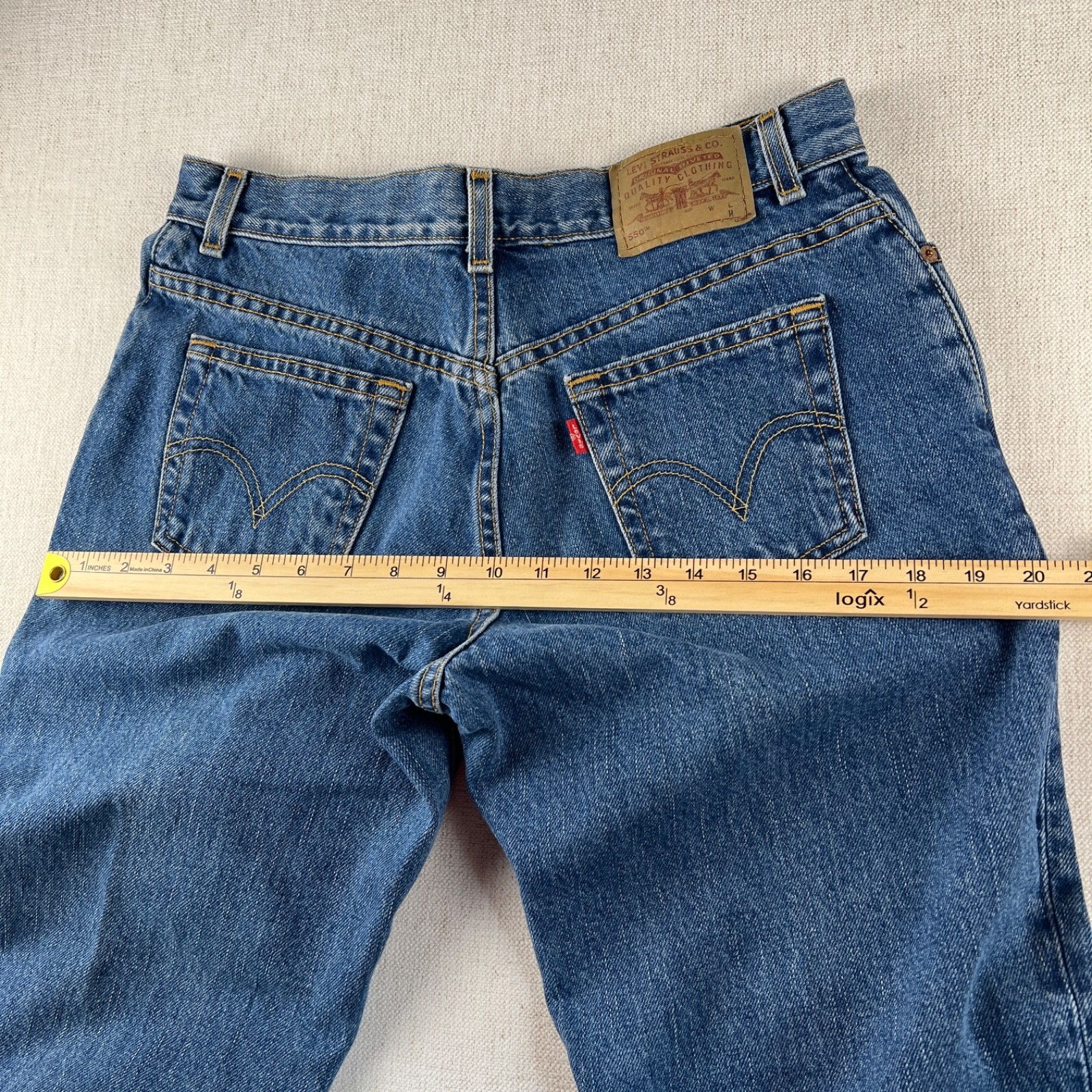 Vtg 90s Levis 550 10in Rise Mom Jeans size 10 Petite Classic Relaxed fit