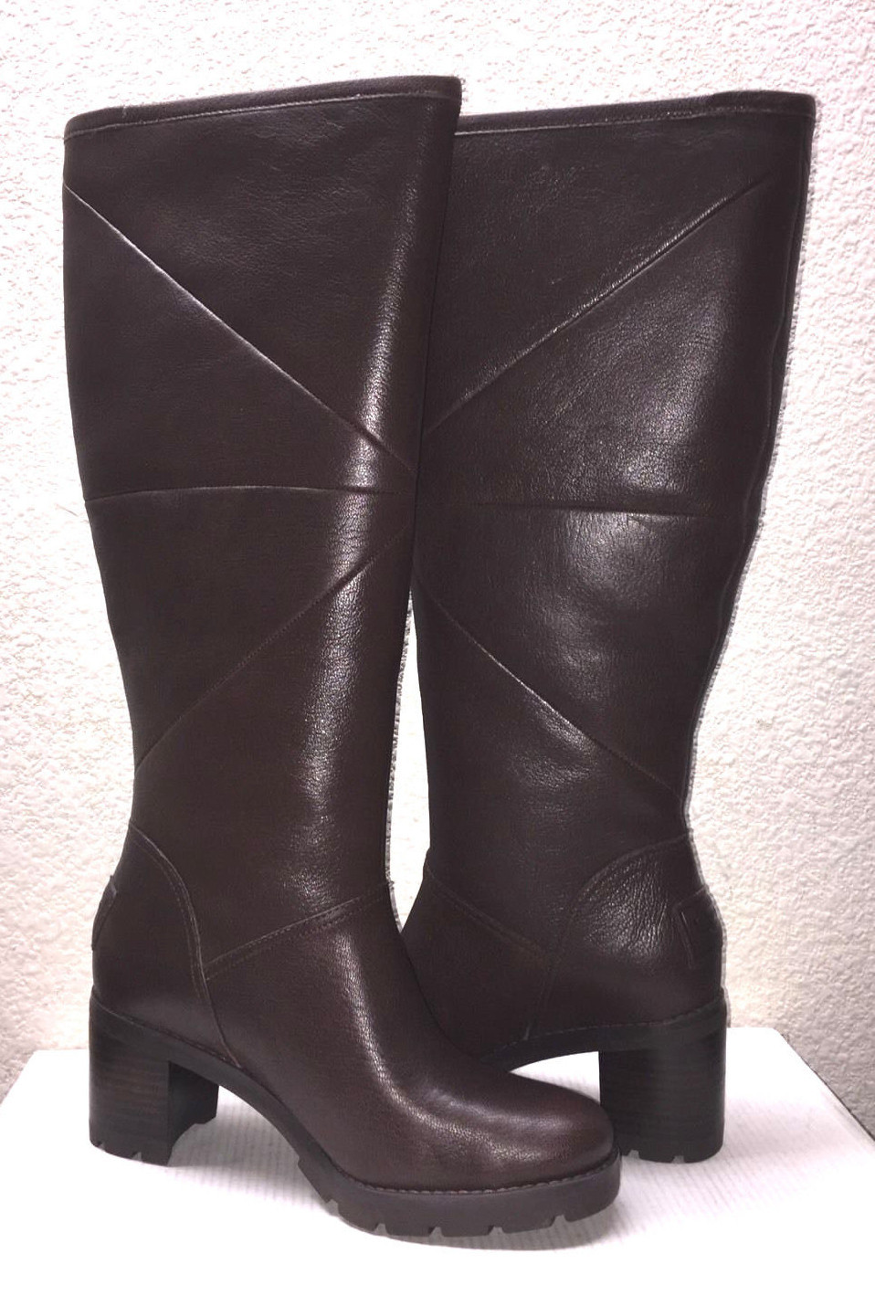 UGG AVERY STOUT LEATHER WATER RESISTANT BOOT US 9 / EU 40 / UK 7.5 – NIB