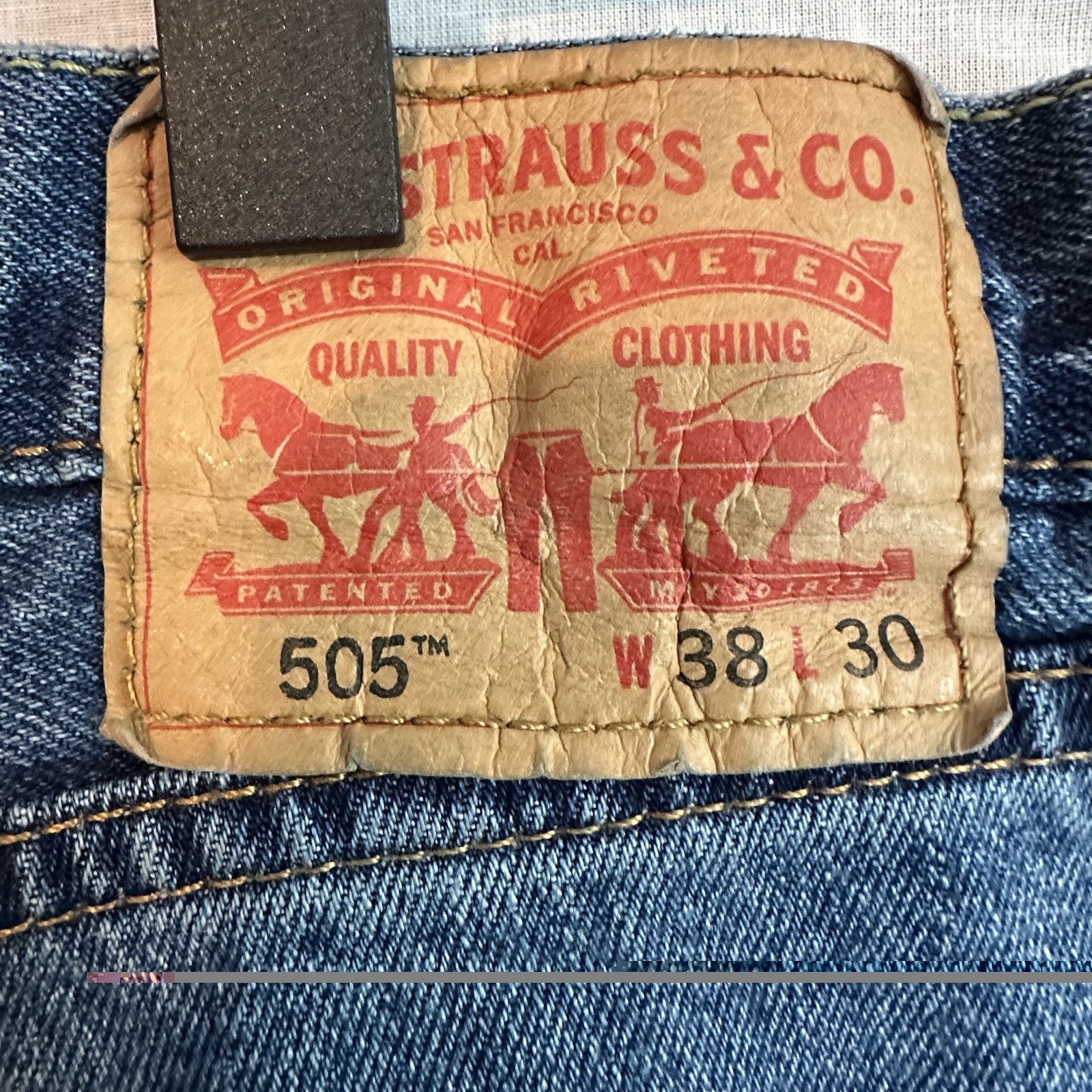 Levi’s 505 Regular Fit Jeans Men’s 38×30 Blue Straight Leg Denim Classic