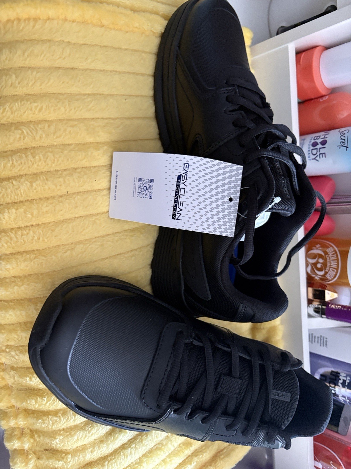 Shoes For Crews Black Slip Resistant Lace-Up Sneaker Round Toe W US 9 EU 40