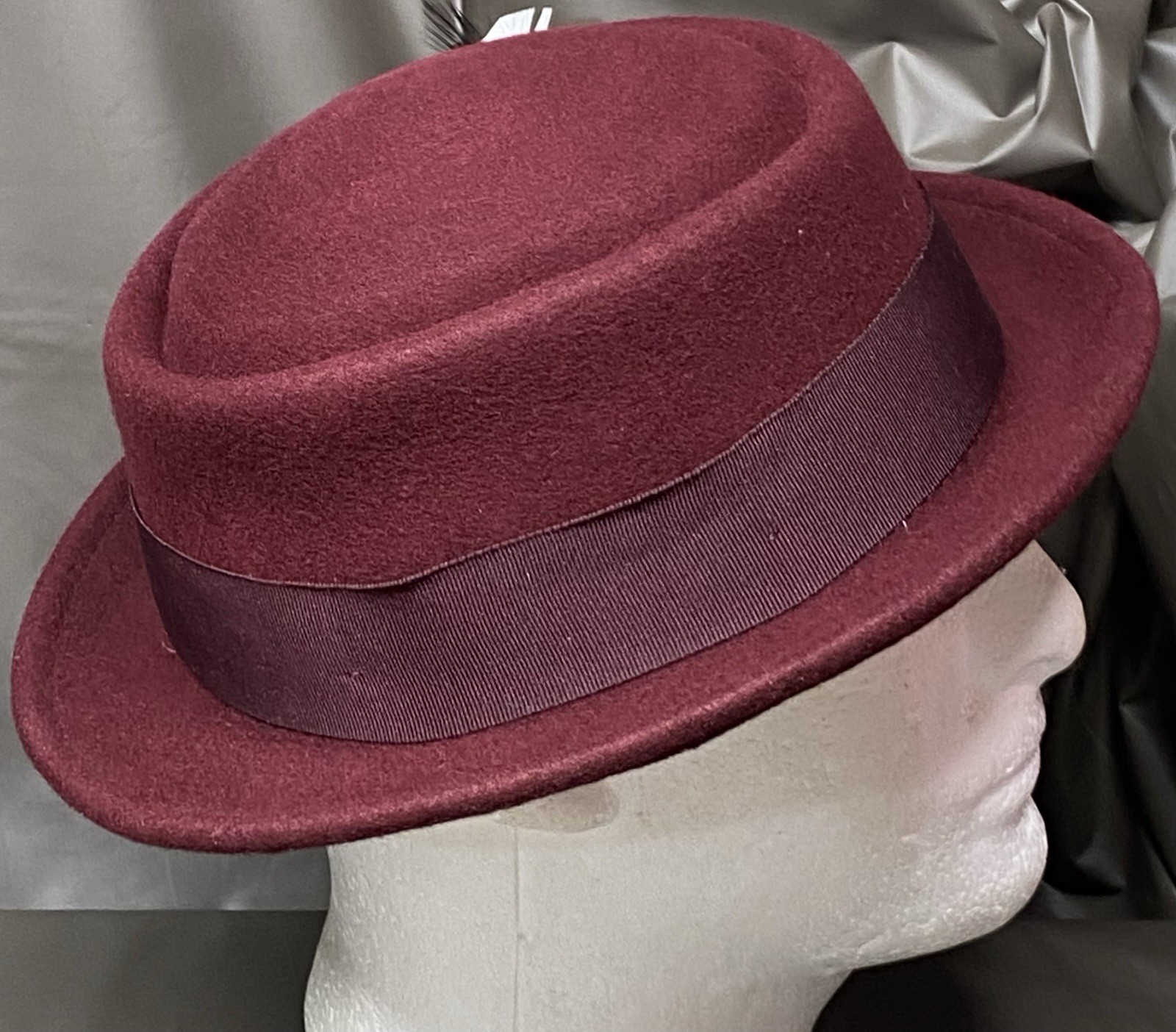 Different Touch Burgundy Pork Pie Hat 100% Wool Felt Stingy Brim Feather Large