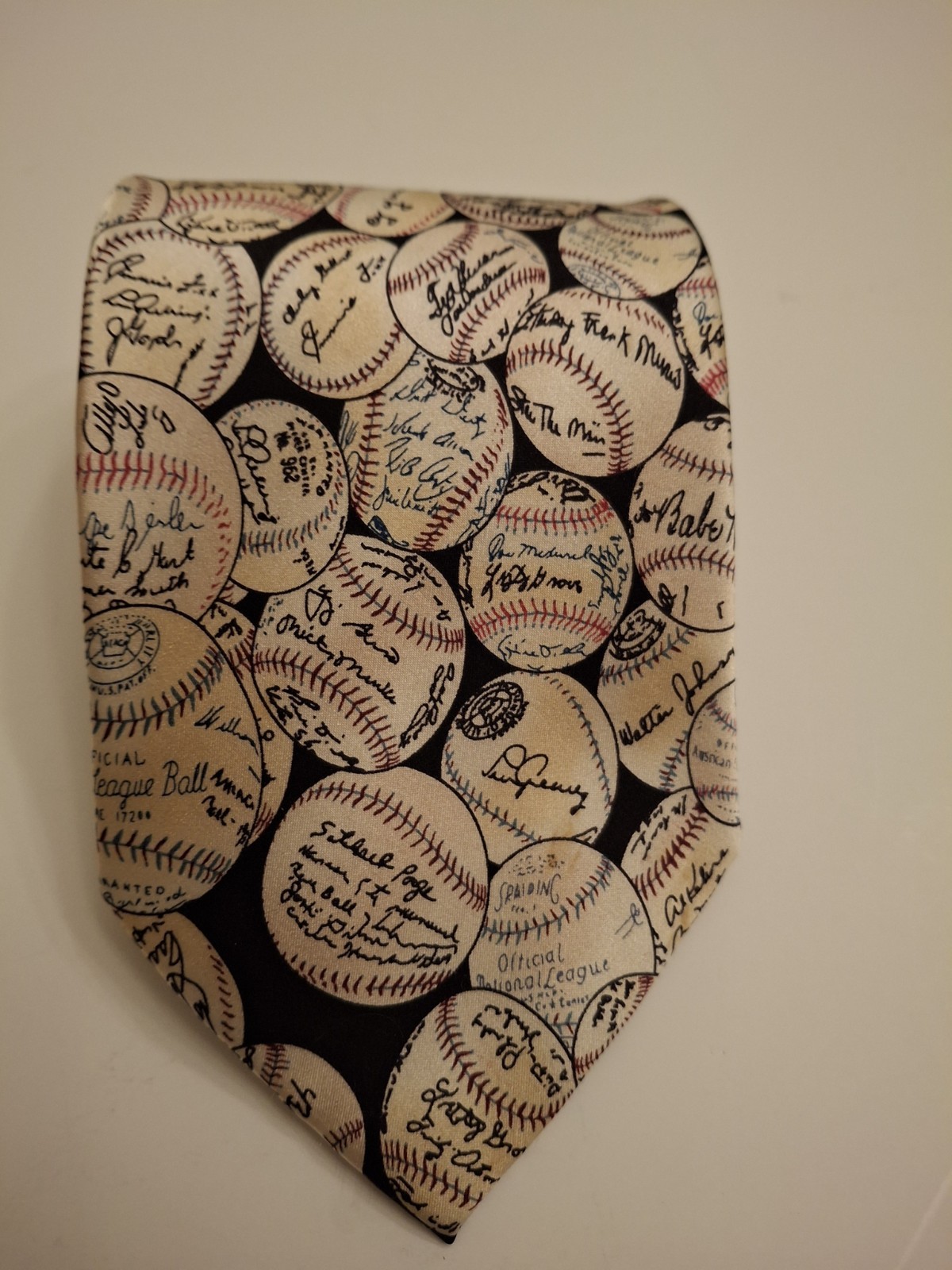 Museum Artifacts Baseballs and Signatures 100% Silk Handmade Mens Neck Tie
