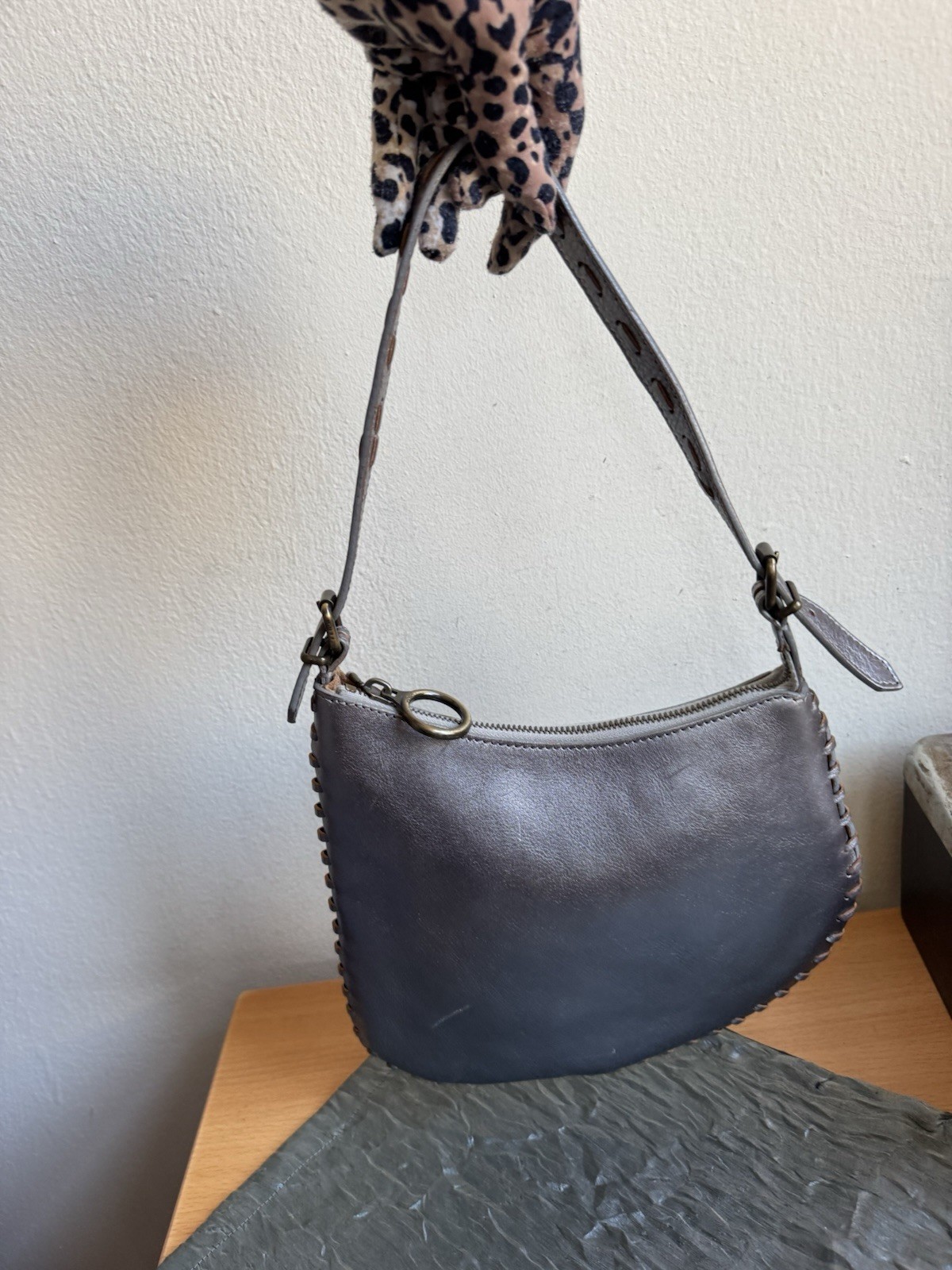 FENDI OYSTER LEATHER METALLIC SILVER SHOULDER BAG SMALL ITALY