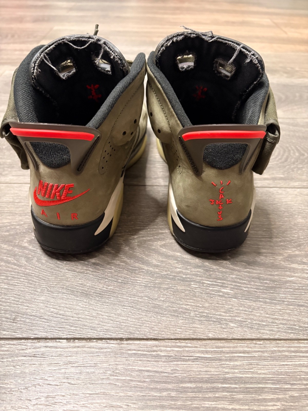 Size 8.5 – Jordan 6 Retro x Travis Scott Mid Olive