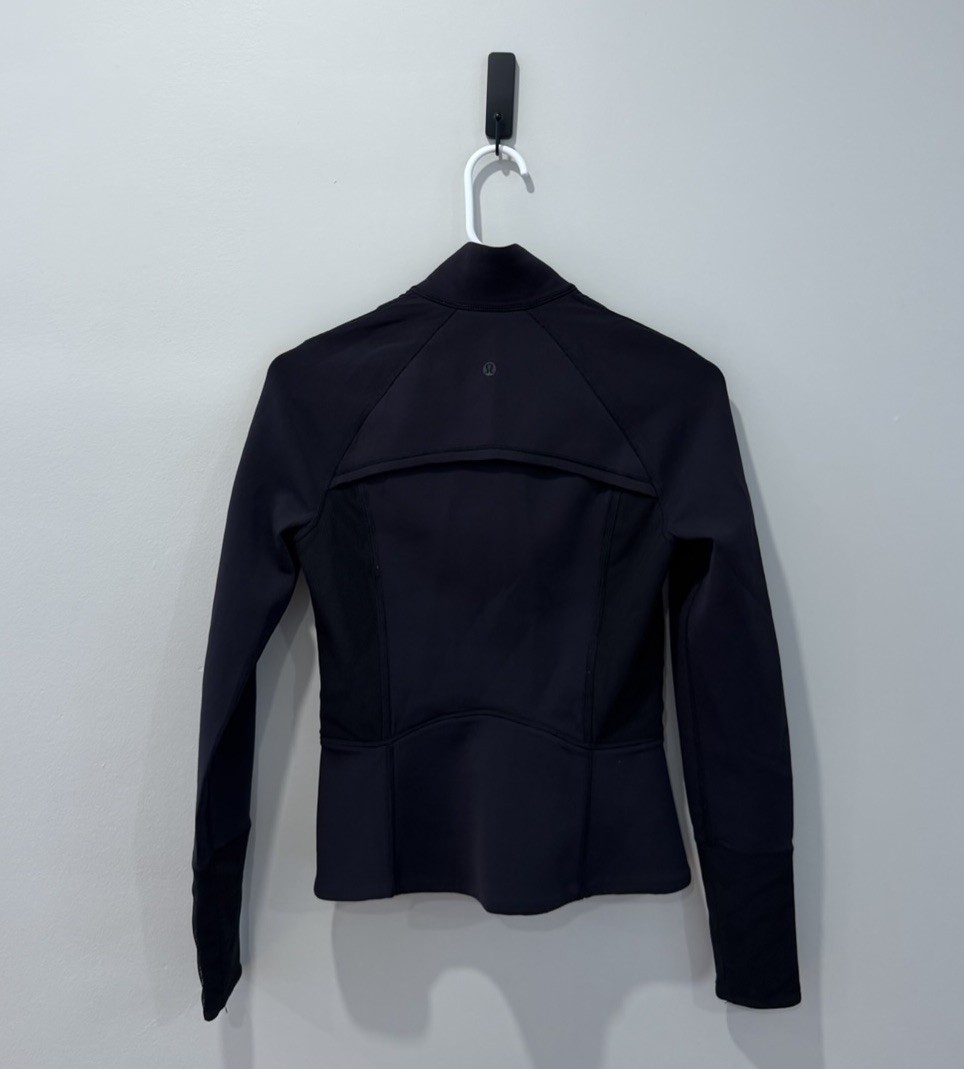 Lululemon Jacket Women’s Size 6 Black Front Centre Luxtreme Spacer Fabric
