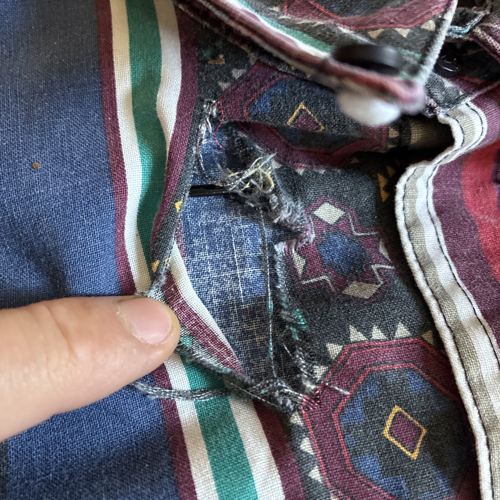 Vintage Plainsman Brushpopper Western Cowboy Shirt Aztec USA Made Read Has Rip