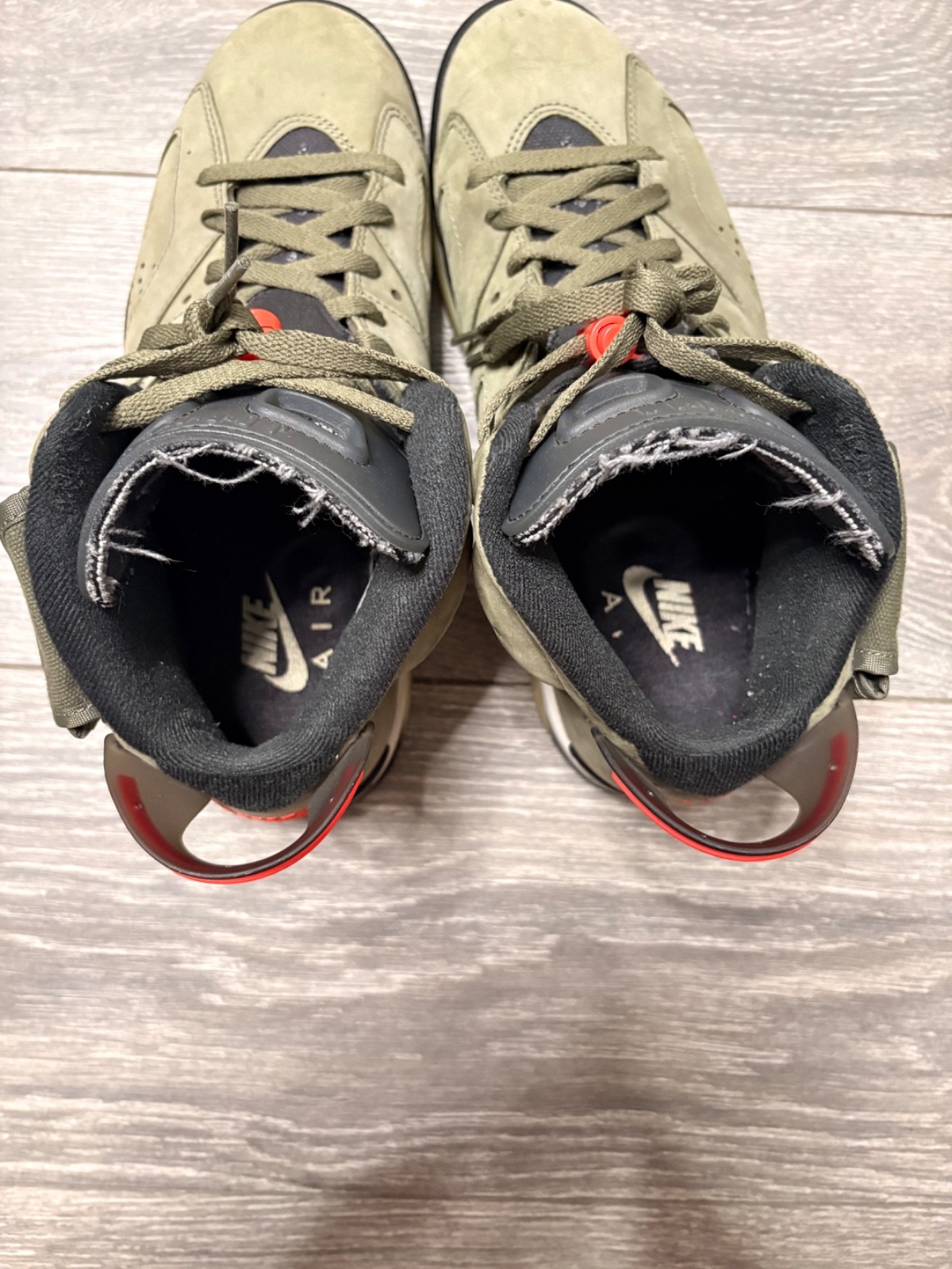 Size 8.5 – Jordan 6 Retro x Travis Scott Mid Olive