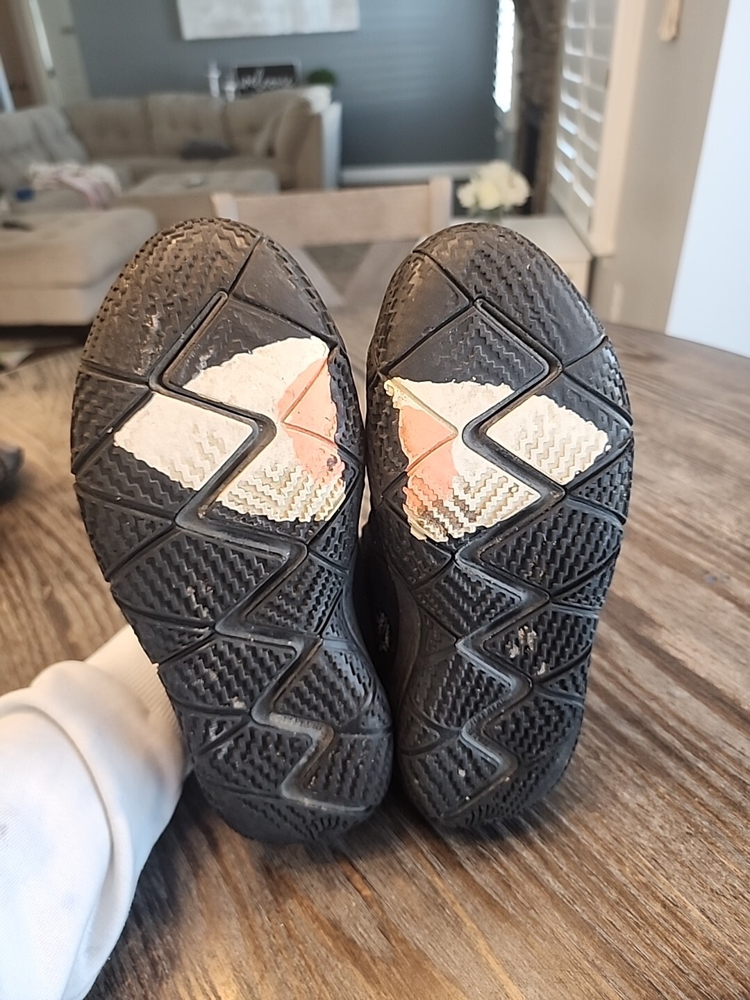 Size 5y – Nike Kyrbrid 2 What The Black Basketball Sneaker (CQ9323-001)
