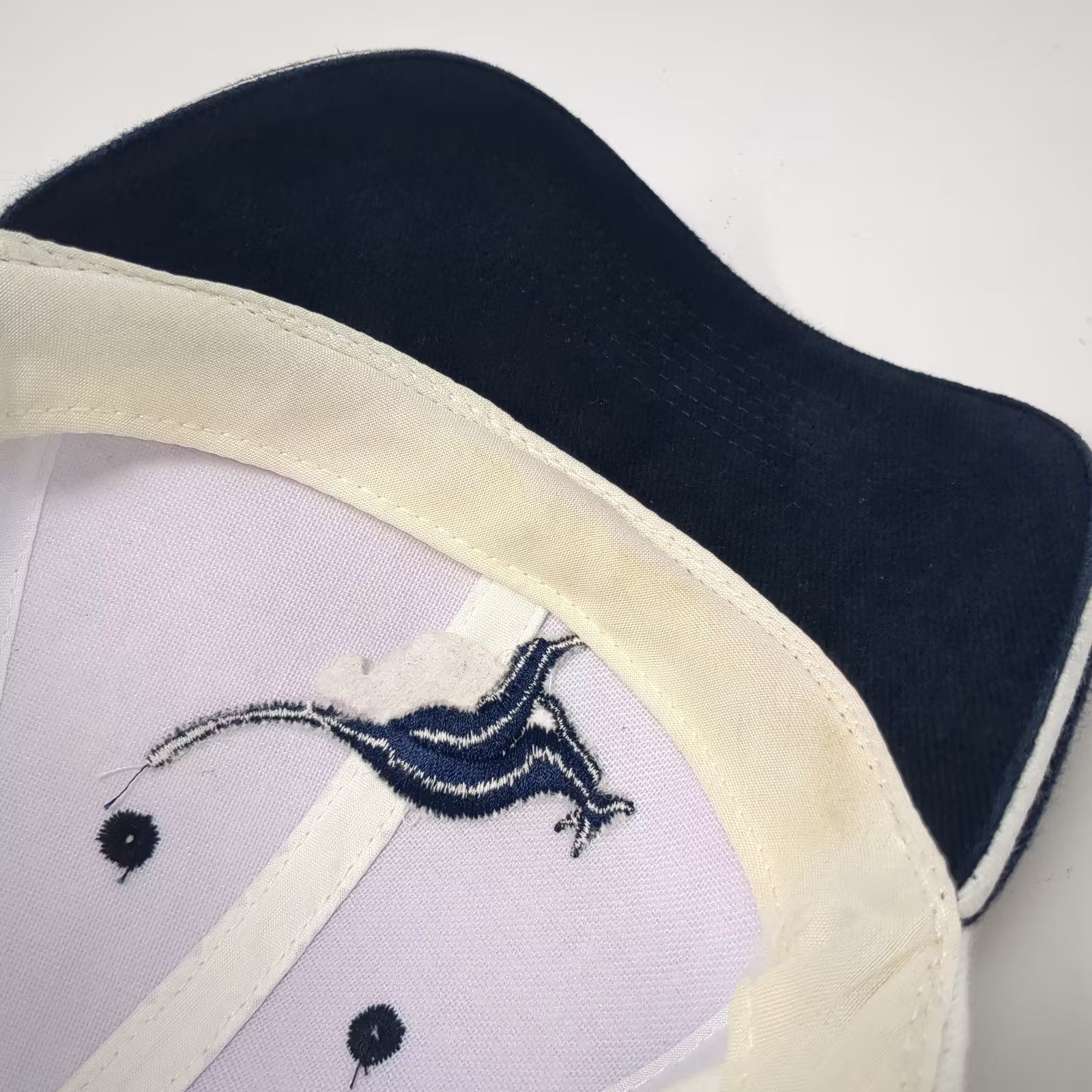 VISIT Baseball Cap White Blue OS Kangaroo Sydney Australia Cotton Strapback Hat