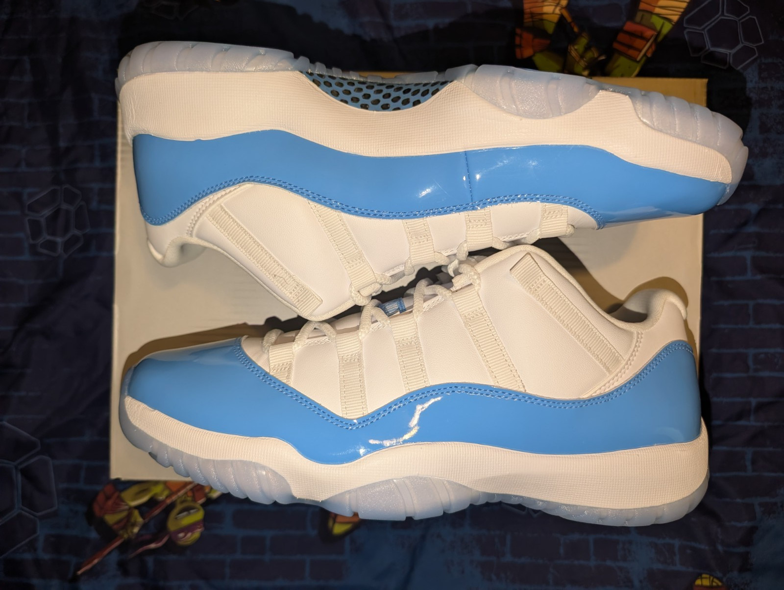 Air Jordan 11 Retro Low UNC 2026 FV5104-100 Men Size 11 NIB