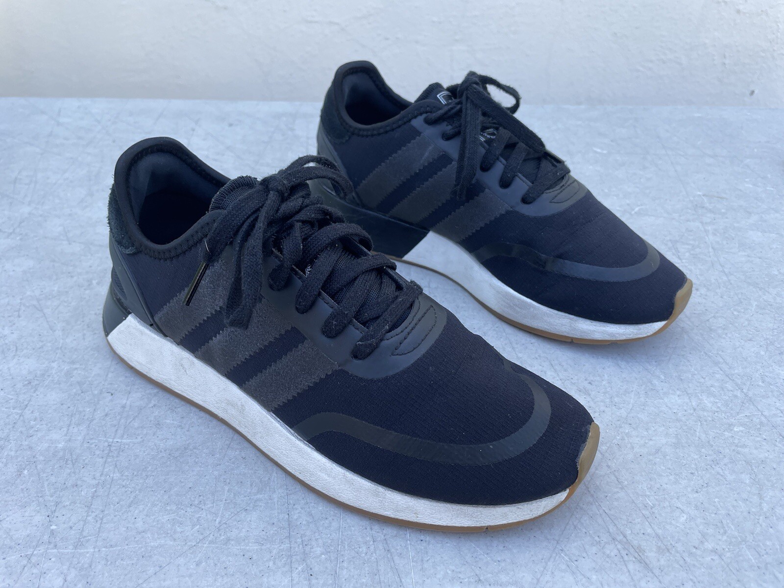 Womens Adidas Shoes adidas 035002 Black Gum B37168 Sz 7.5 USED GREat!!