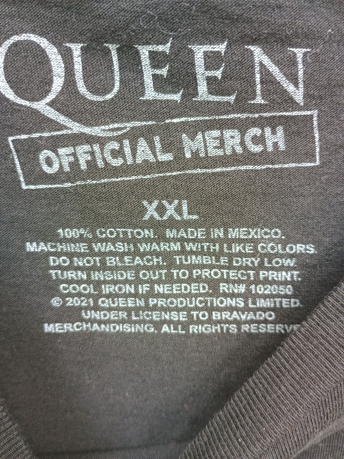 QUEEN OFFICIAL MERCH KILLER QUEEN 2020 Band Concert Music t-SHIRT 2XL / XXL NWOT