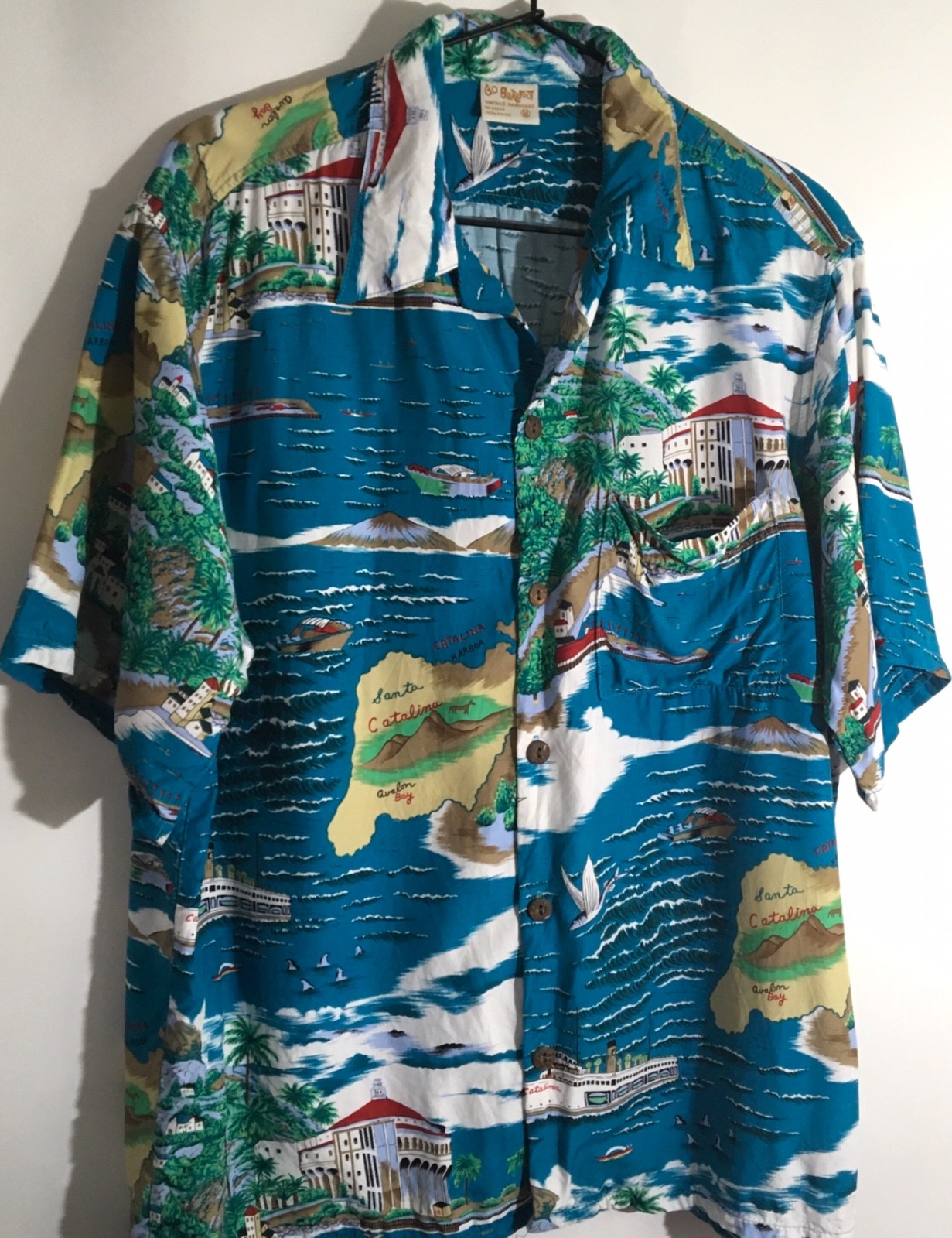 Go Barefoot Vintage Men’s Size Medium Santa Catalina Island Map Hawaiian Shirt