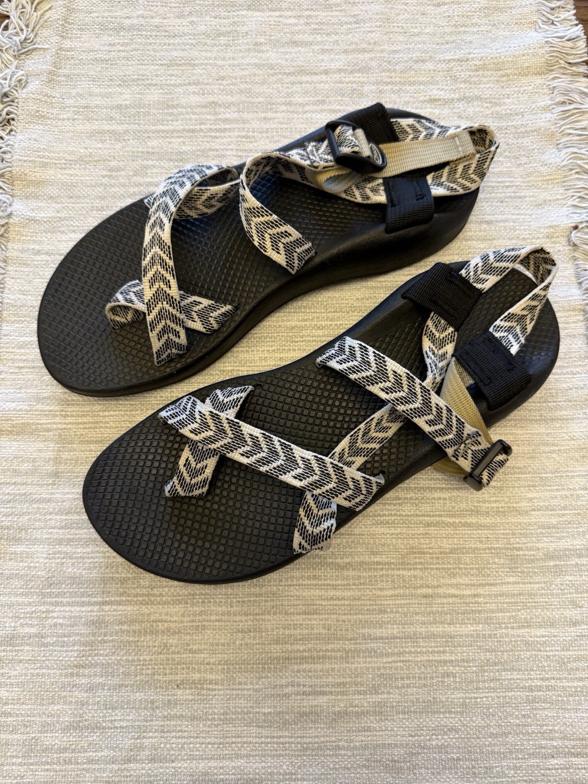 Chaco Women’s Classic Sport Sandal Trine Bow Chevron Size 11