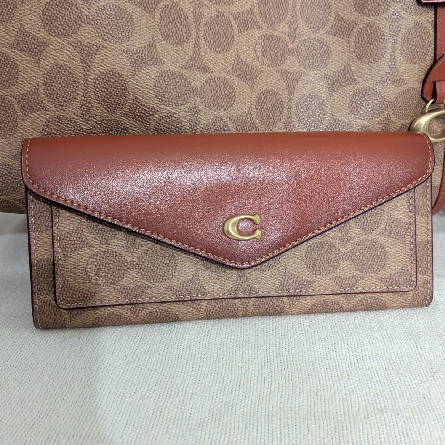 Coach 3-Piece Set: C4825 Lori & Sutton & Wallet in Leather-Tan Rust Collection