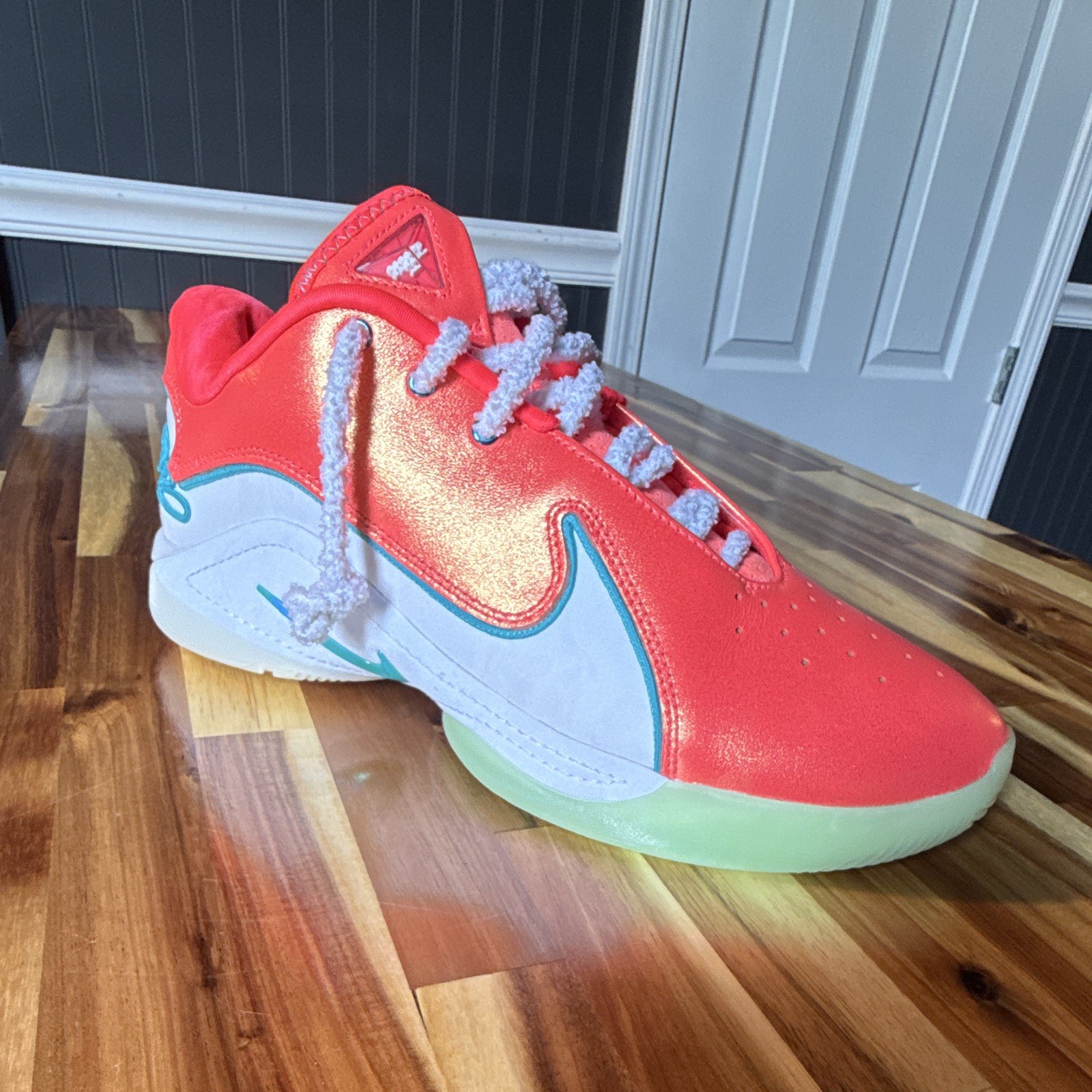 Nike LeBron 22 Christmas – Men’s Size 10 – HV5148-600 – Red/Teal