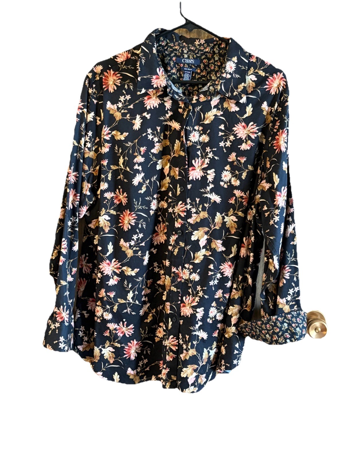 Chaps Women’s1X No Iron Button Front Black Floral Blouse Contrasting Cuff