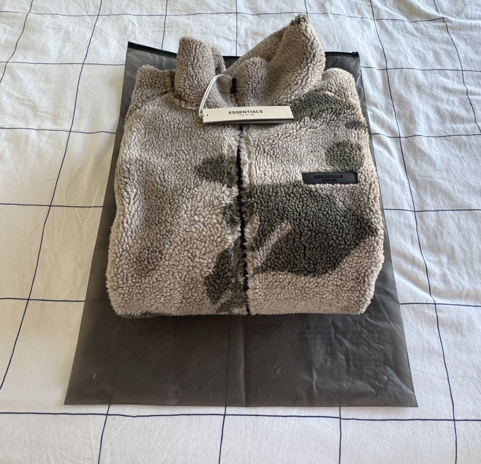 Fear of God – Essentials/ Camouflage fleece zip-up jacket, XXL