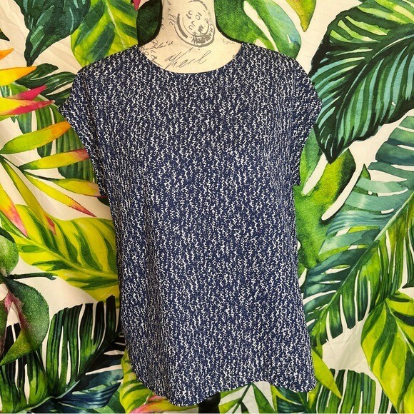 Chaus New York S Dark Blue White Abstract Print Preppy Teacher Office Blouse
