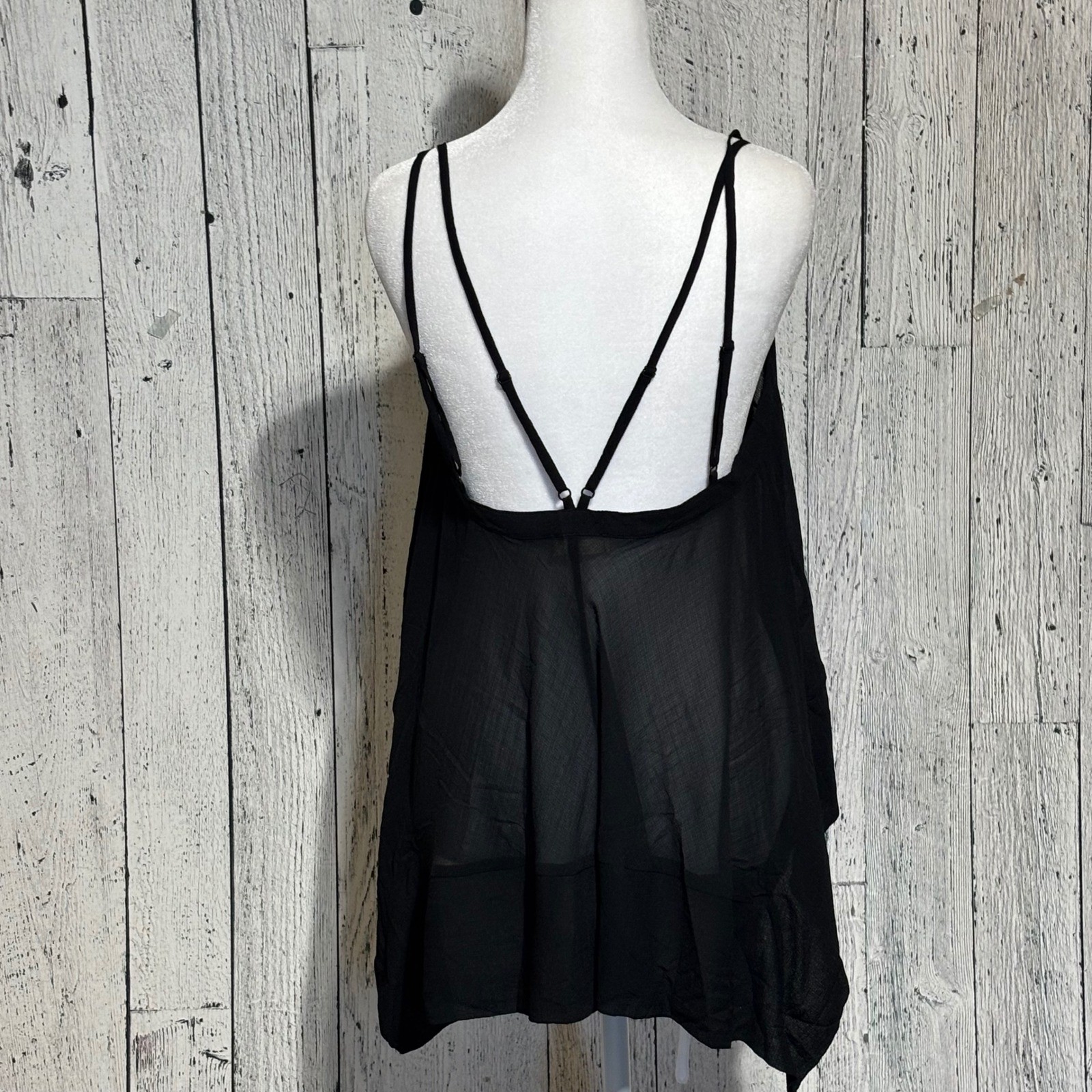 Altar’d State Black Sheer Cold Shoulder Cami Top Handkerchief Hem Medium 16E589