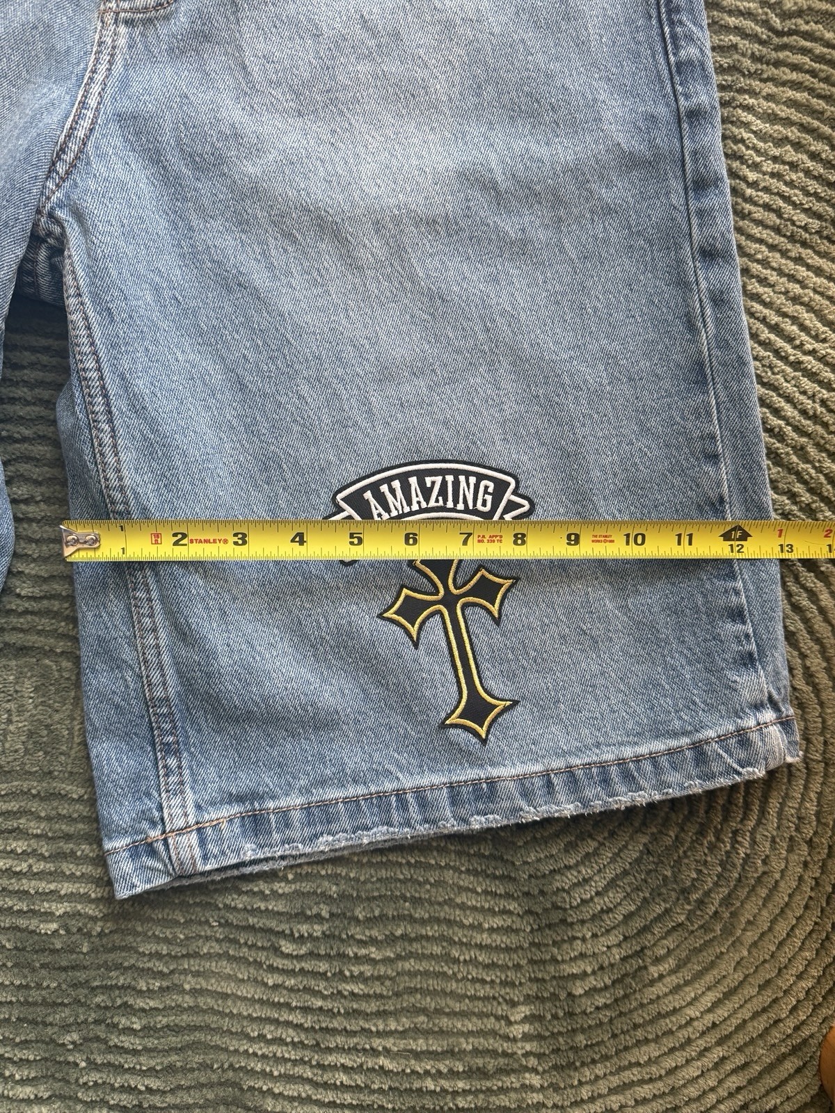 Hollister Light Wash High Rise Bermuda Denim Shorts 31 Embroidered Butterfly