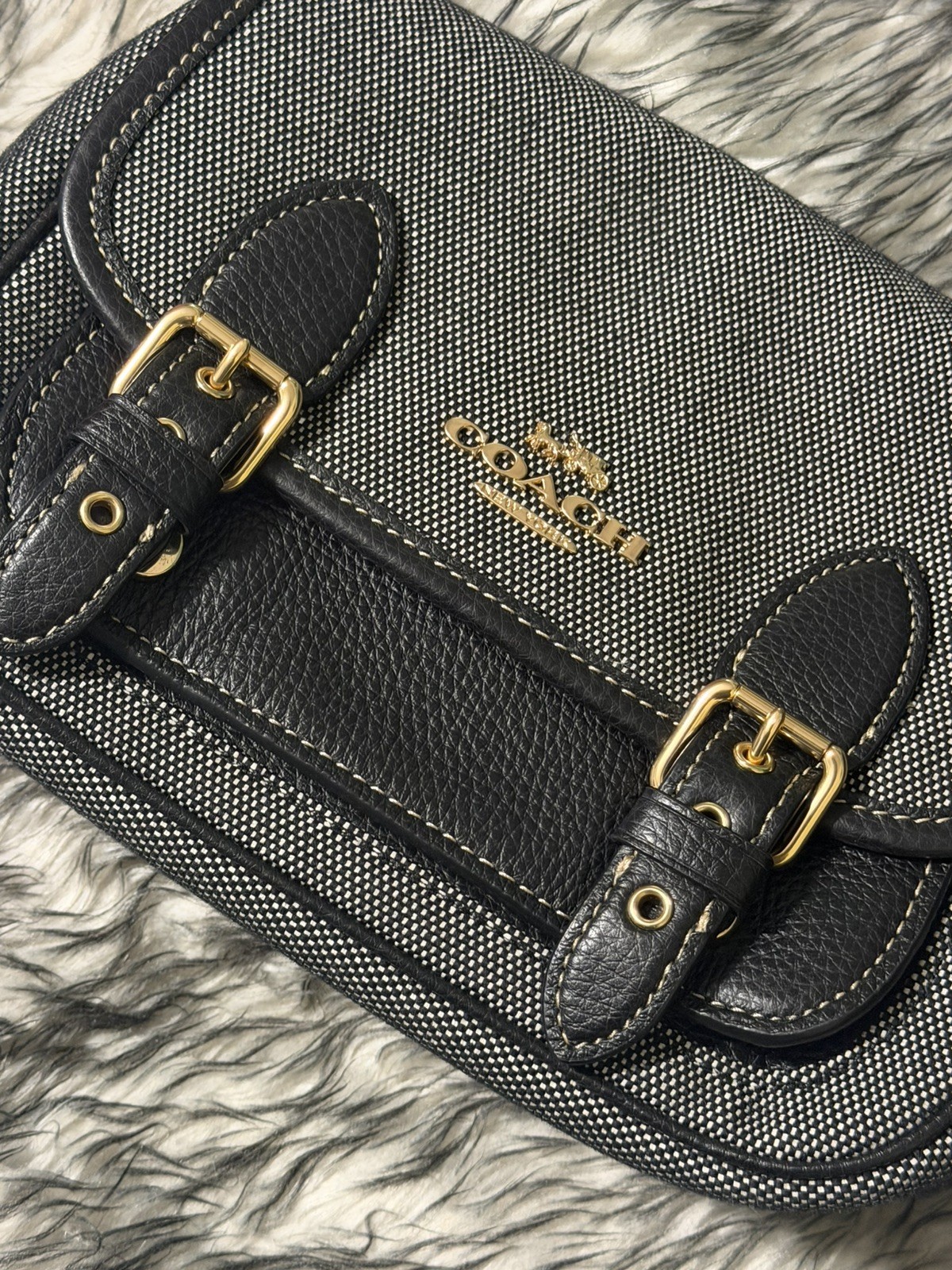 Coach Lucy Small Crossbody Bag Black Magnetic Flap Buckle Adjustable Strap