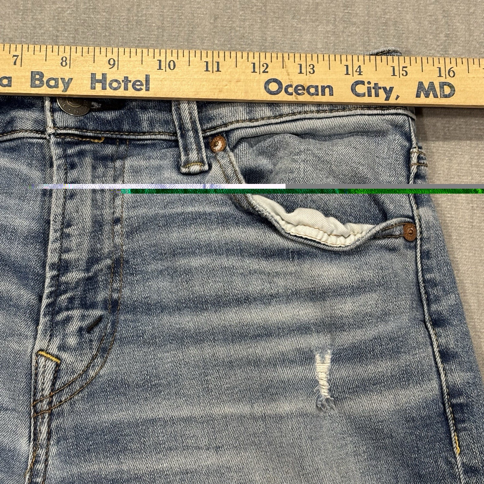 American Eagle Air Flex Original Boot Jeans Mens 30×31 Blue Distressed Denim