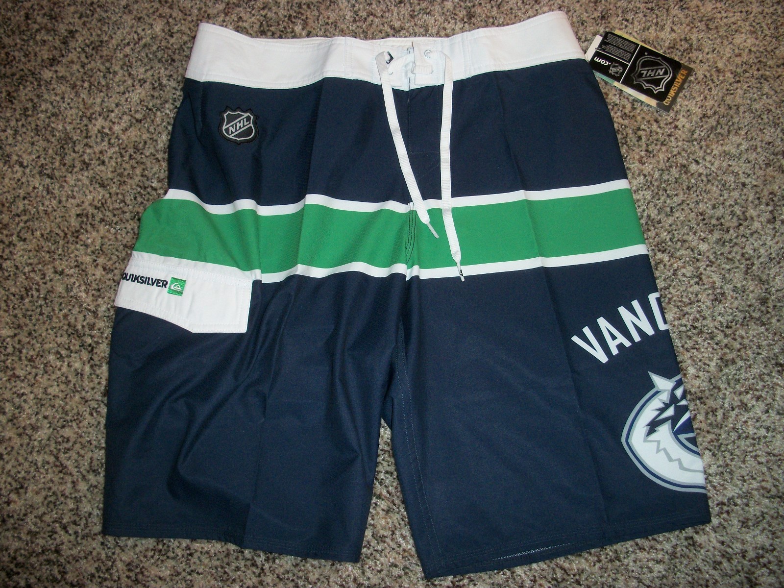 VANCOUVER CANUCKS Quiksilver New NWT Mens Board Swim Shorts 30 31 32 33 34 36 38