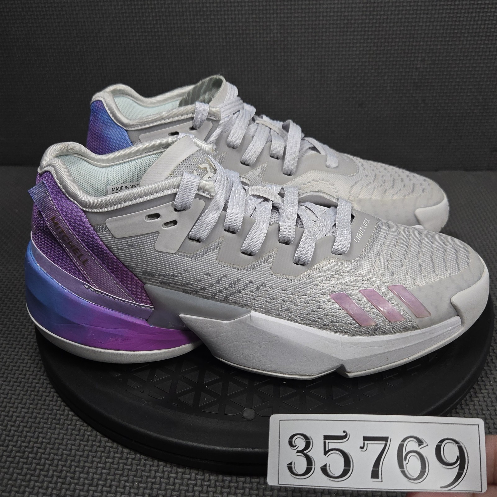 Adidas DON Issue #4 Shoes Mens Size 5.5 Gray Basketball Low Top Sneakers HR1785