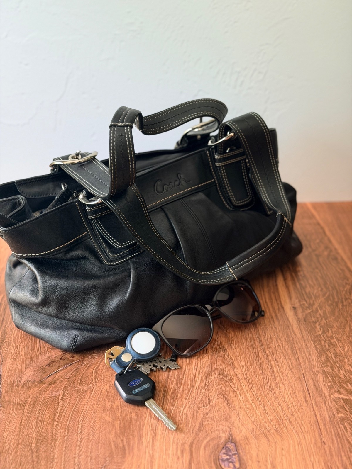 Coach F13732 Black Leather Hamptons Pleated Tote Shoulder Bag Purse Medium