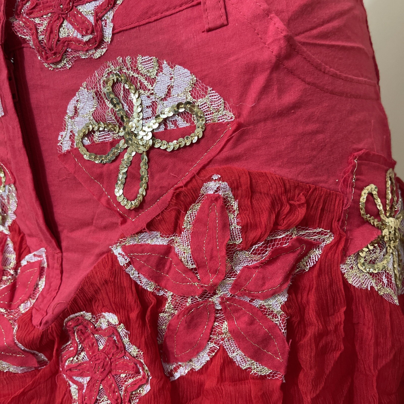 Women’s Red Silk Casual Beaded Embroidered Ruffle Zipper Size M(6-8) Skirt