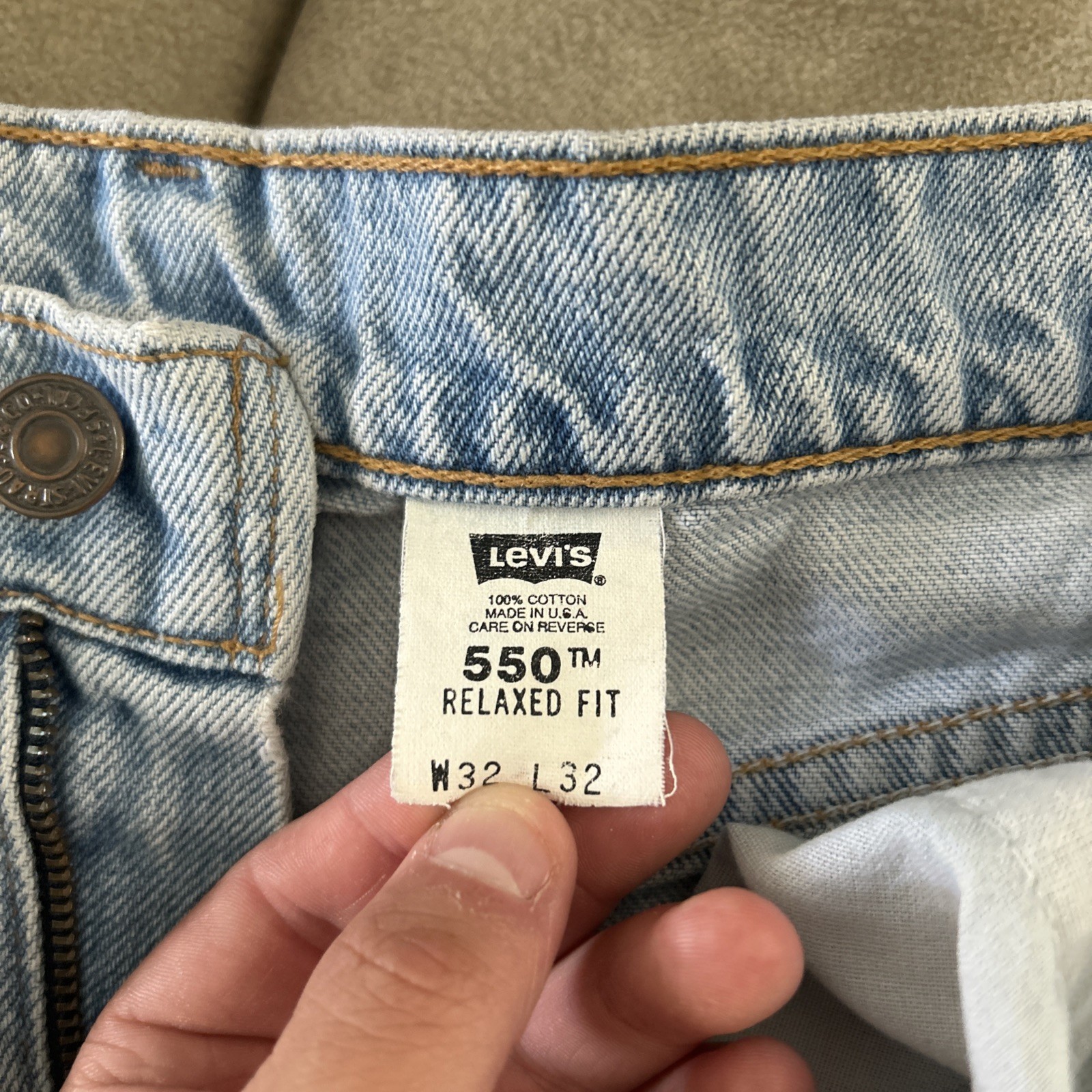 Levi’s 550 Men’s Jeans Size 32/32 VTG 1990s