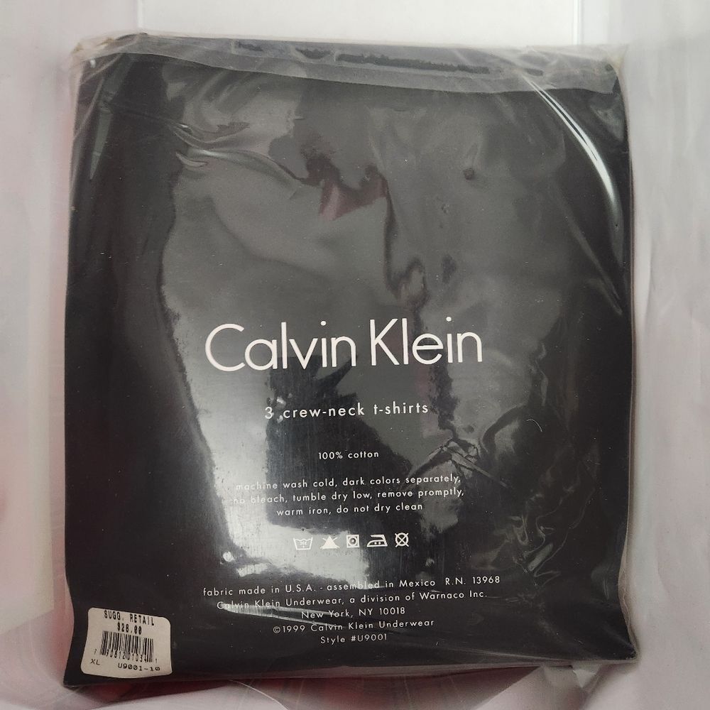 Vintage CALVIN KLEIN White Undershirts Size XL Crew Neck Classic Deadstock 90s