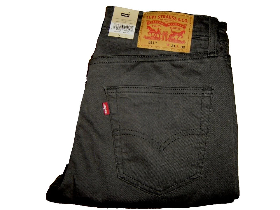 NWT Levi’s 511 jeans 32 x 30 Slim Fit Retail $80 Style # 04511-2272