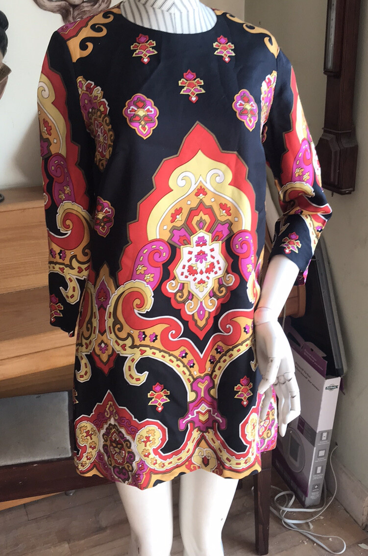 SIZE 6 SEE BY CHLOE 60S STYLE SHIFT MULTI PSYCHEDELIC PRINT ON BLACK MINI DRESS